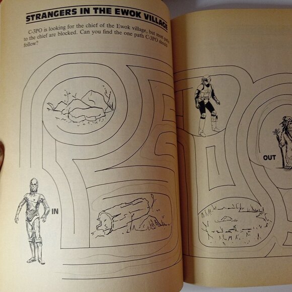 Vintage Set of 2 Return of the Jedi Activity books " used" - Picture 10 of 11